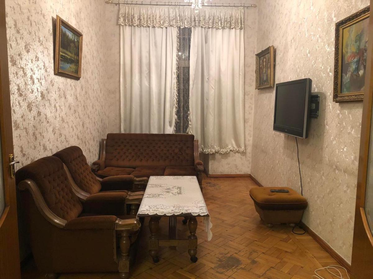Appartement Квартира В Самом Центре Еревана Extérieur photo